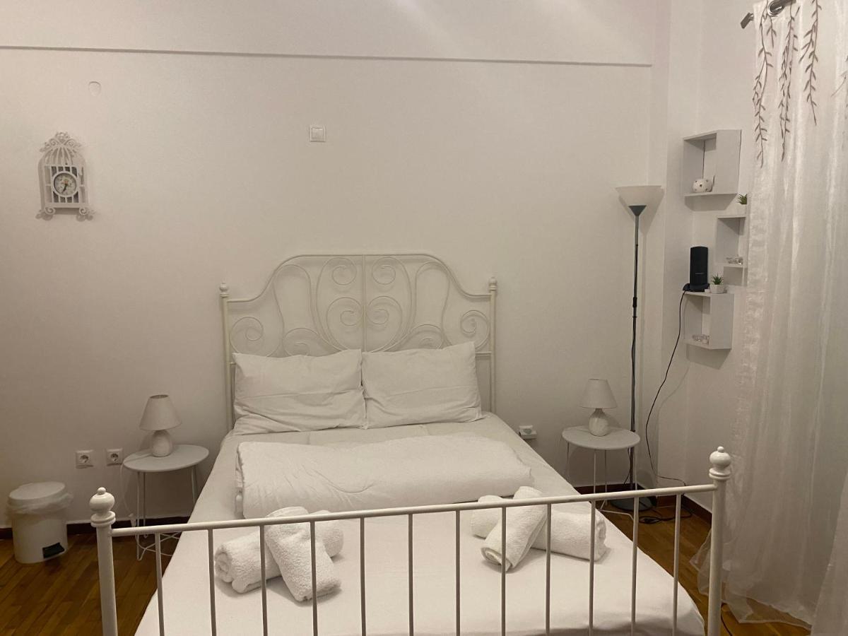 Modern, Ideally Located Studio Apartment Athen Eksteriør bilde