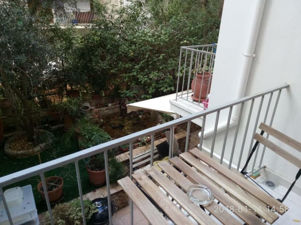 Modern, Ideally Located Studio Apartment Athen Eksteriør bilde